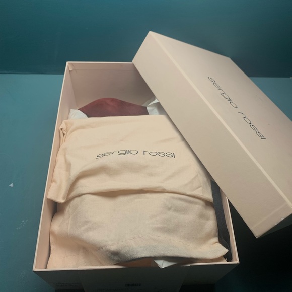 Sergio Rossi Suede Pumps - Picture 6 of 10